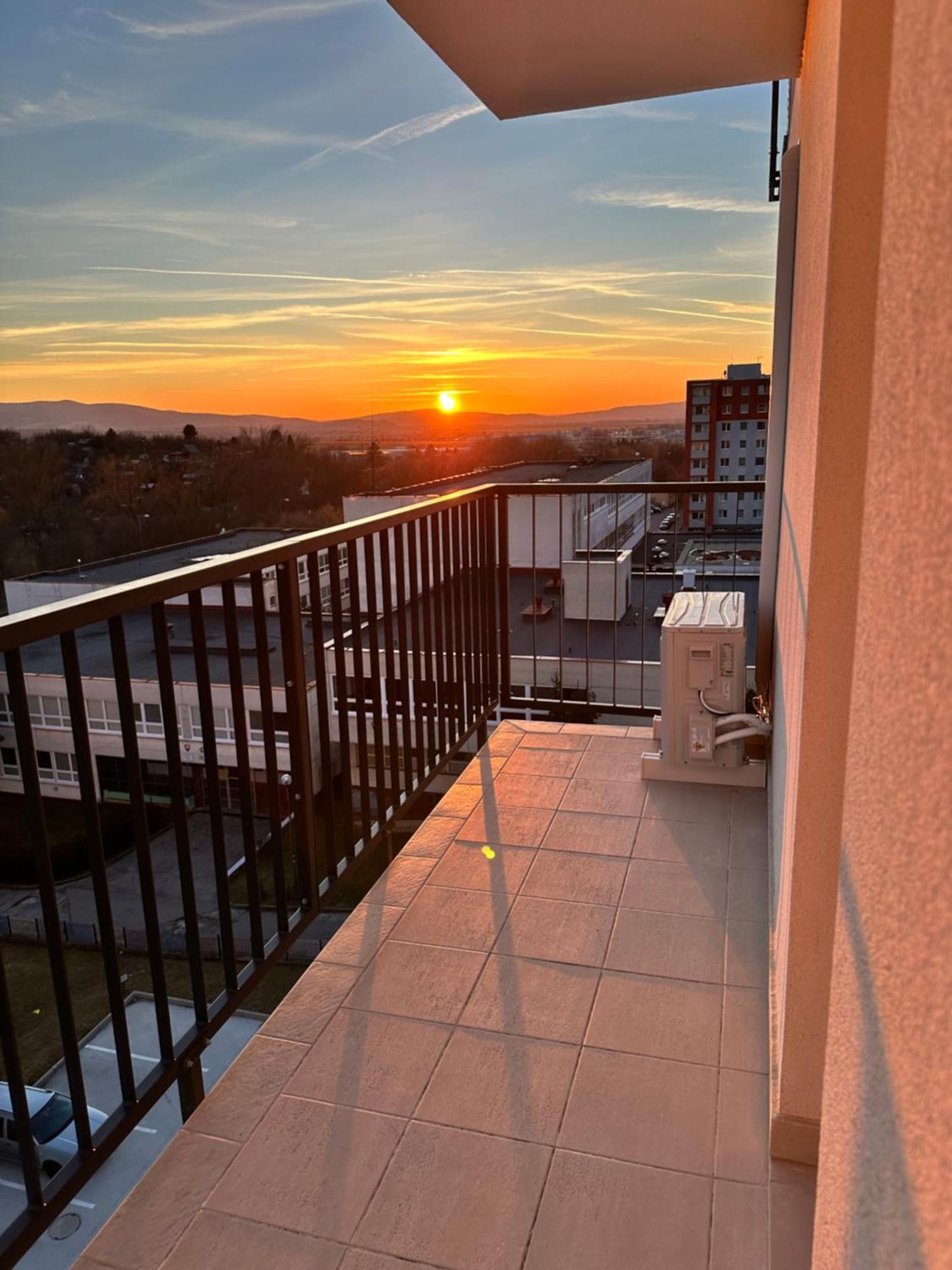Trendy Apartment Trenčín Exteriör bild